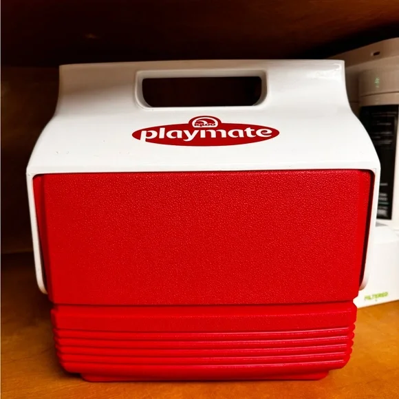 Igloo Playmate Red and White Cooler - Picture 1 of 11
